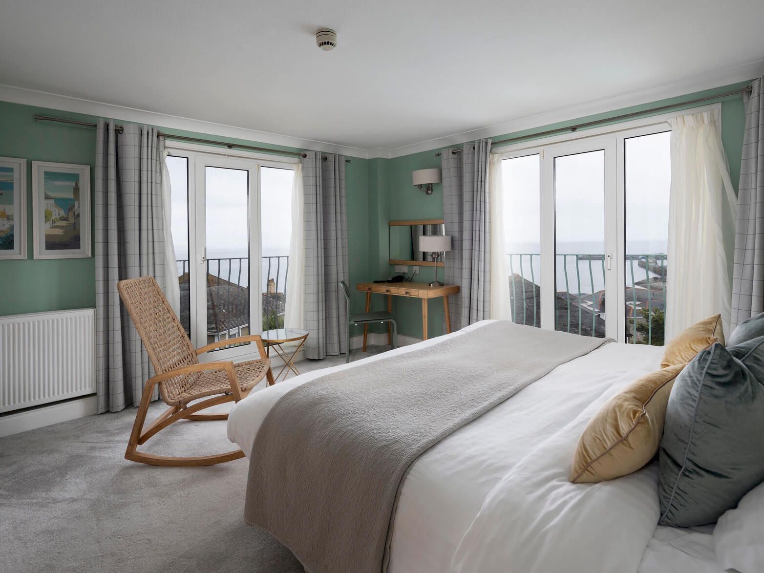 hotel penzance bedroom