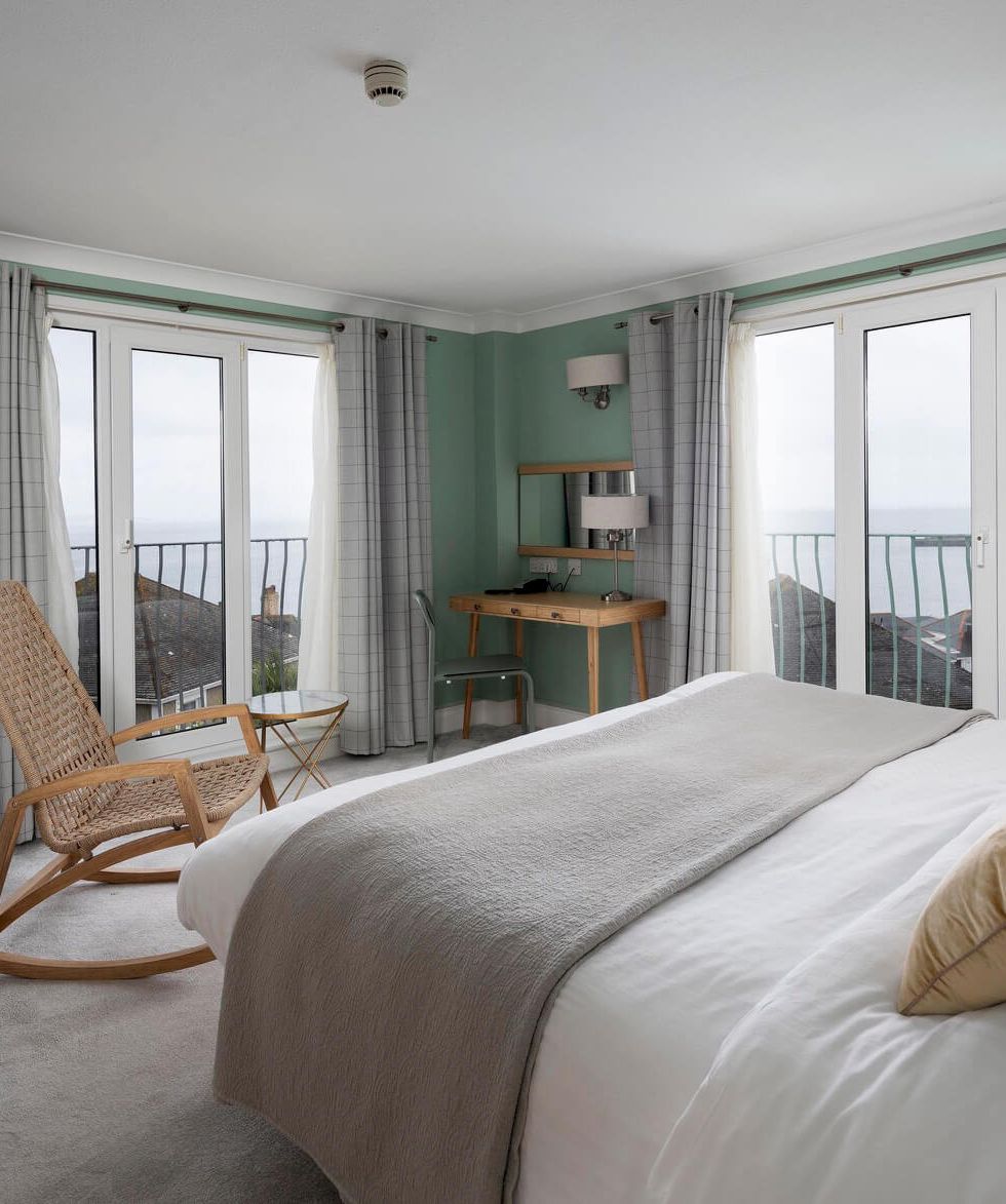 hotel penzance bedroom