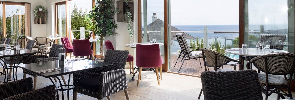 Restaurant with sea view