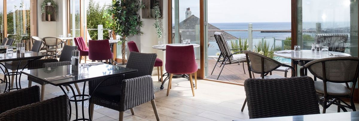 Restaurant with sea view