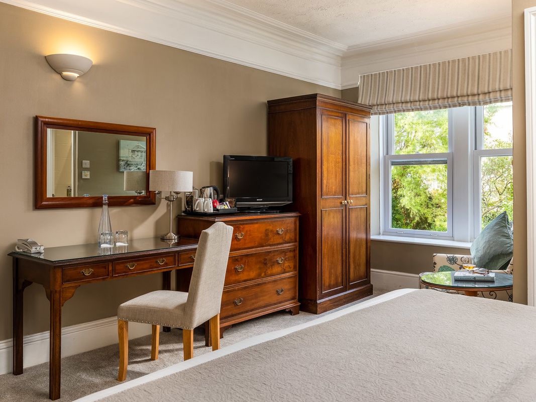 Dressing table and chair