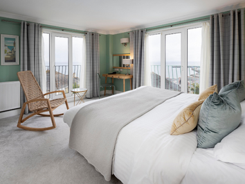 Hotel penzance bedroom