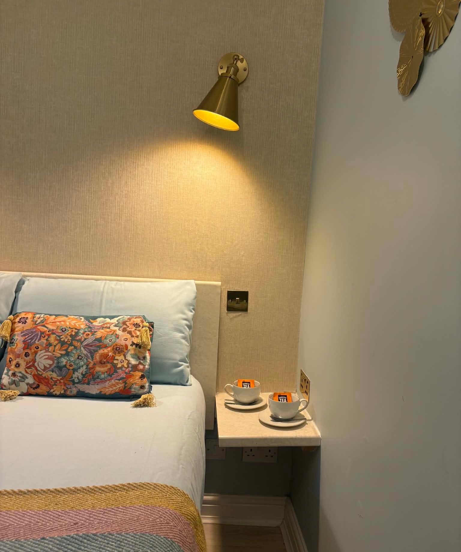 Messenger_creation_156FA442-5379-4CDD-B7E5-BDFE45F92D6D