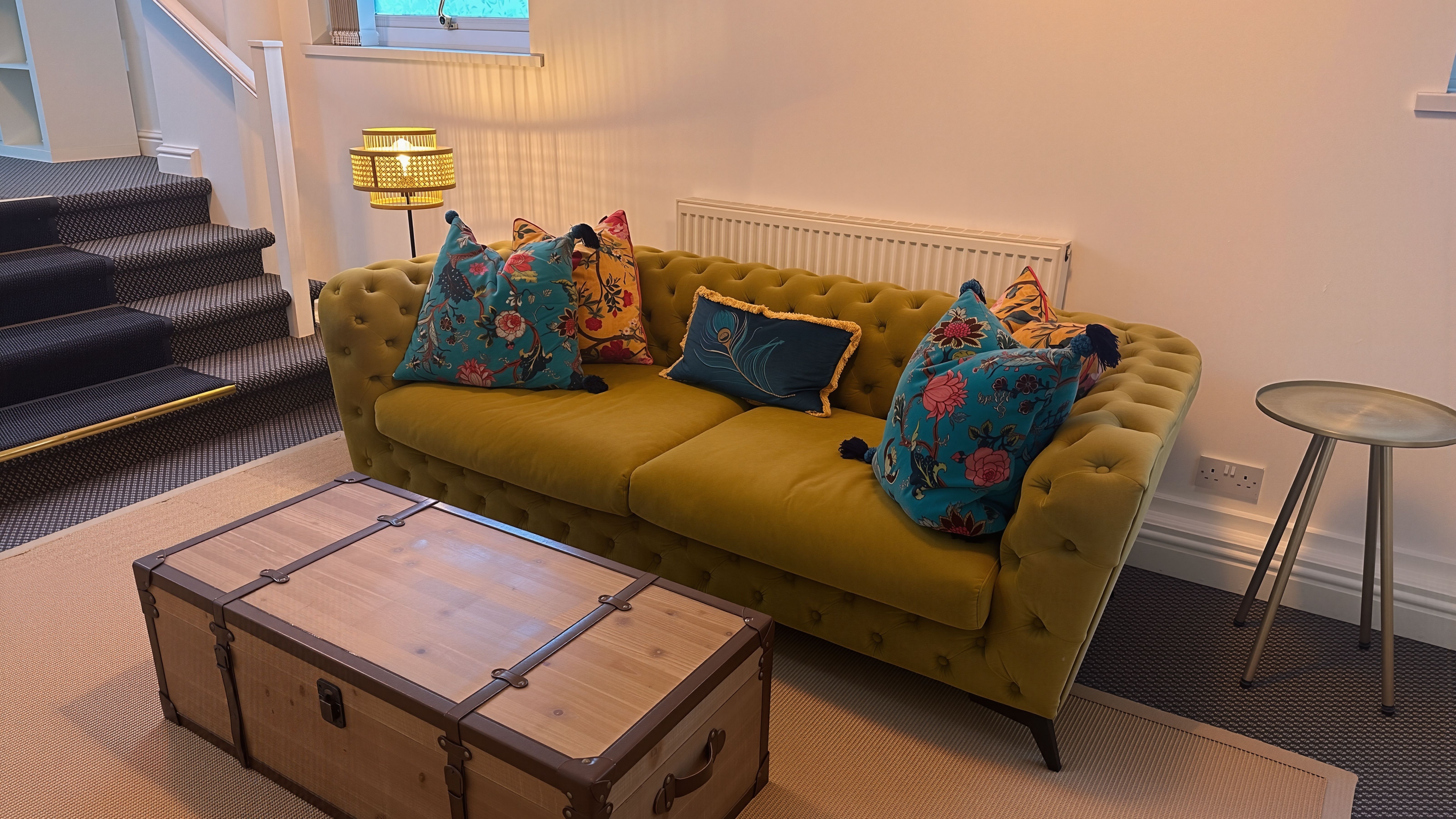 THE MEWS PAGE - PICTURE THAT IS REPLACED